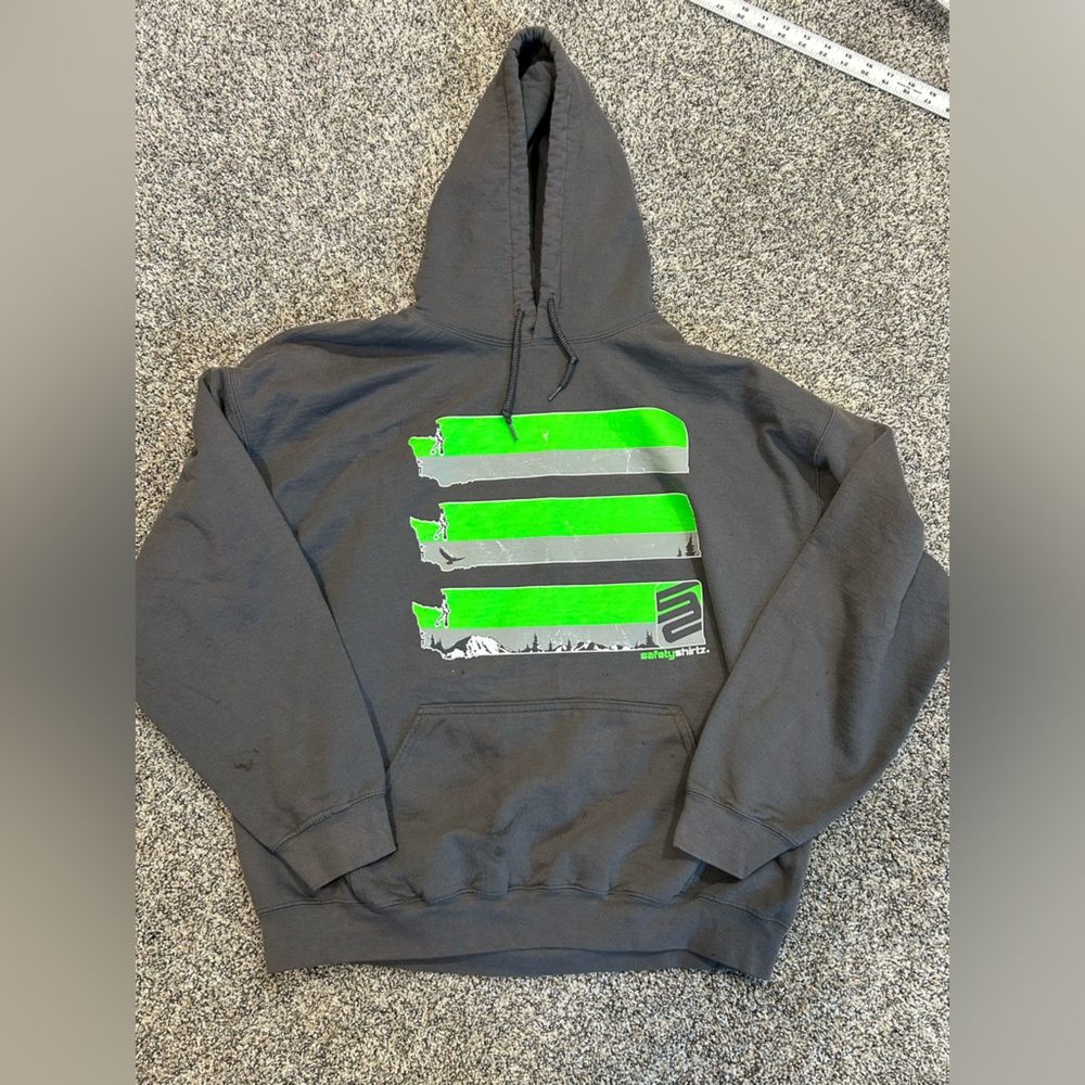 Safety Shirtz Men's Gray Washington State Hoodie with Green Accents size L